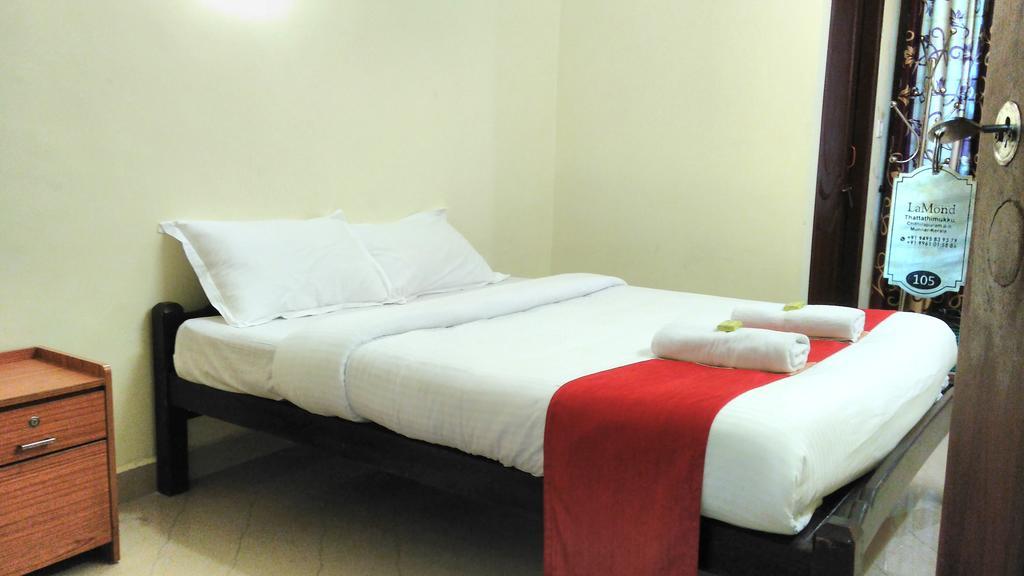 Lamond Holidays Munnar Exterior foto