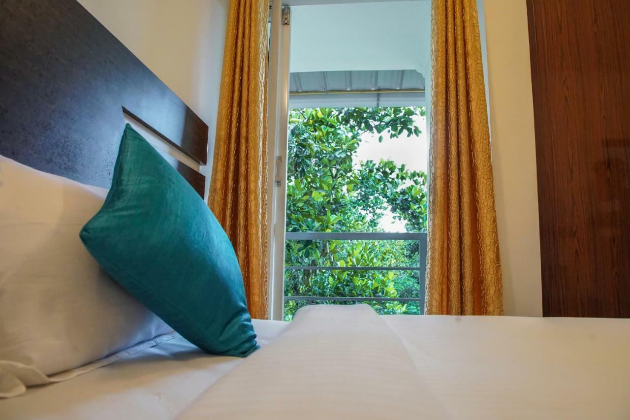 Lamond Holidays Munnar Exterior foto